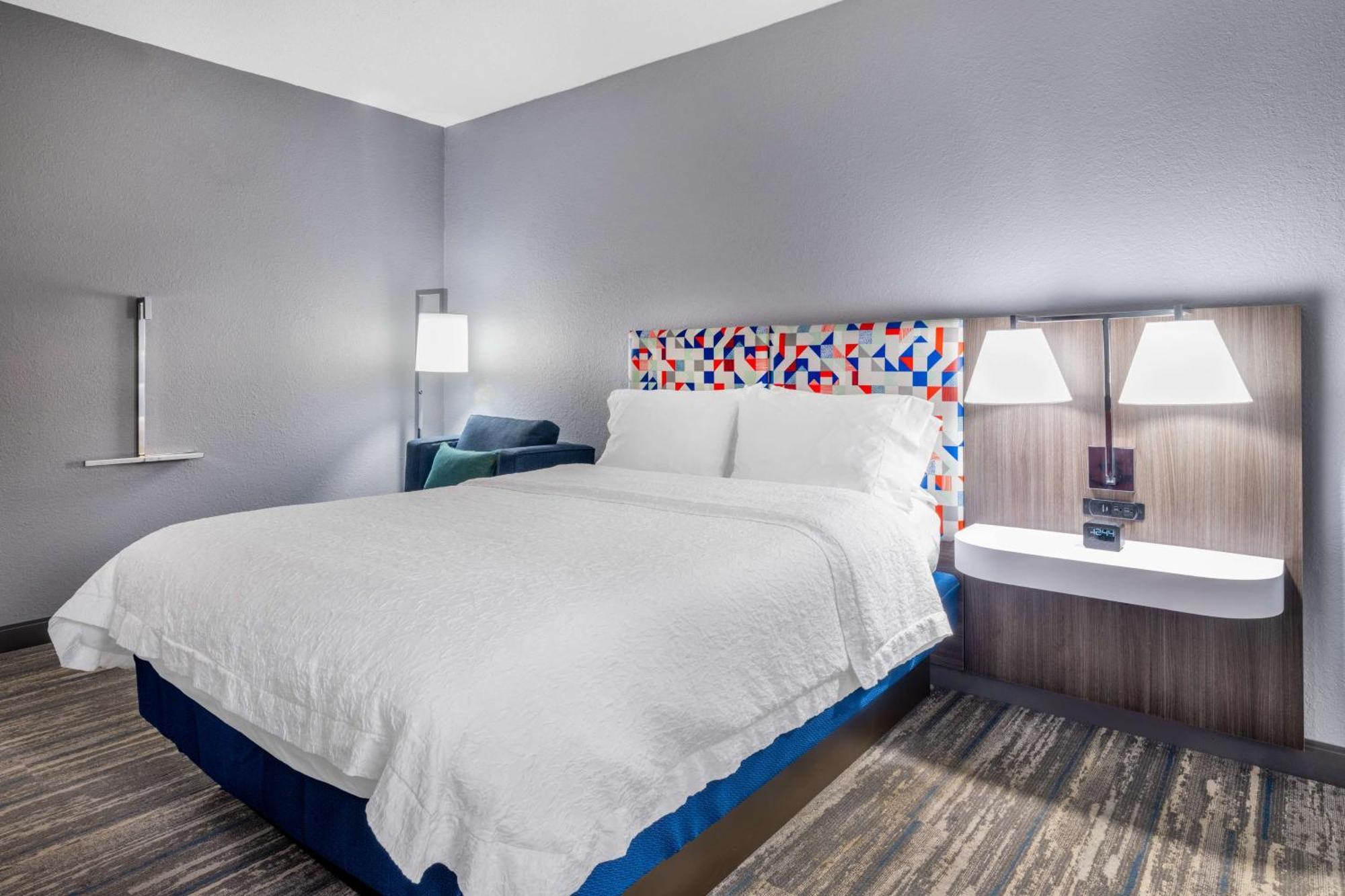 Hampton Inn Сэнфорд Экстерьер фото