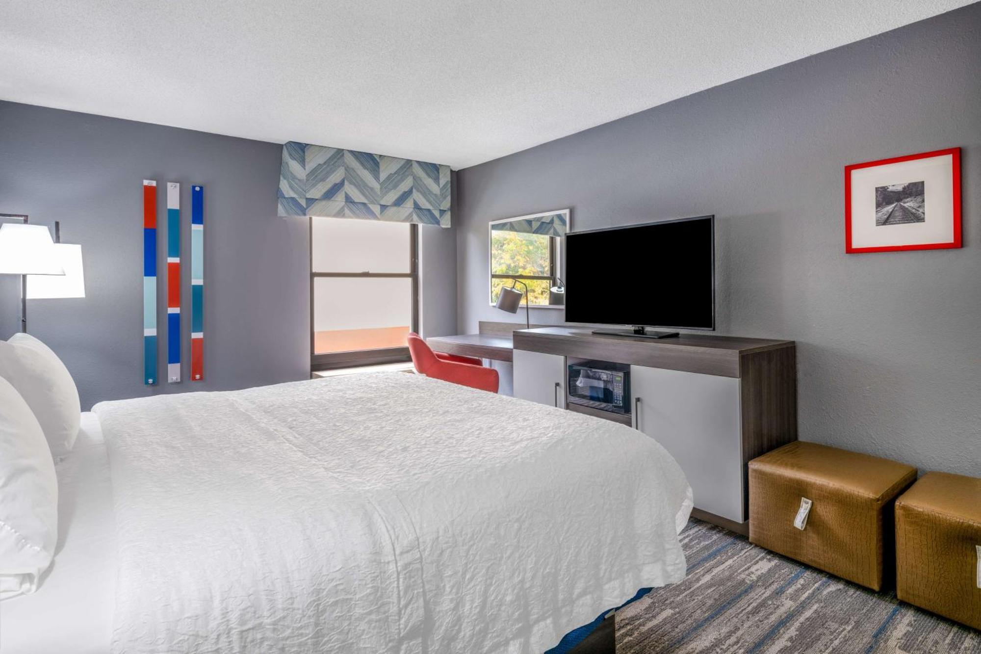 Hampton Inn Сэнфорд Экстерьер фото