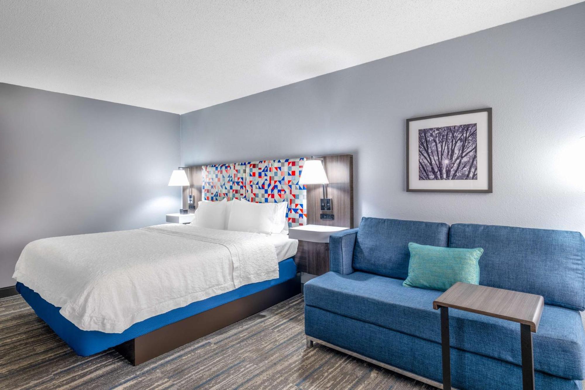 Hampton Inn Сэнфорд Экстерьер фото