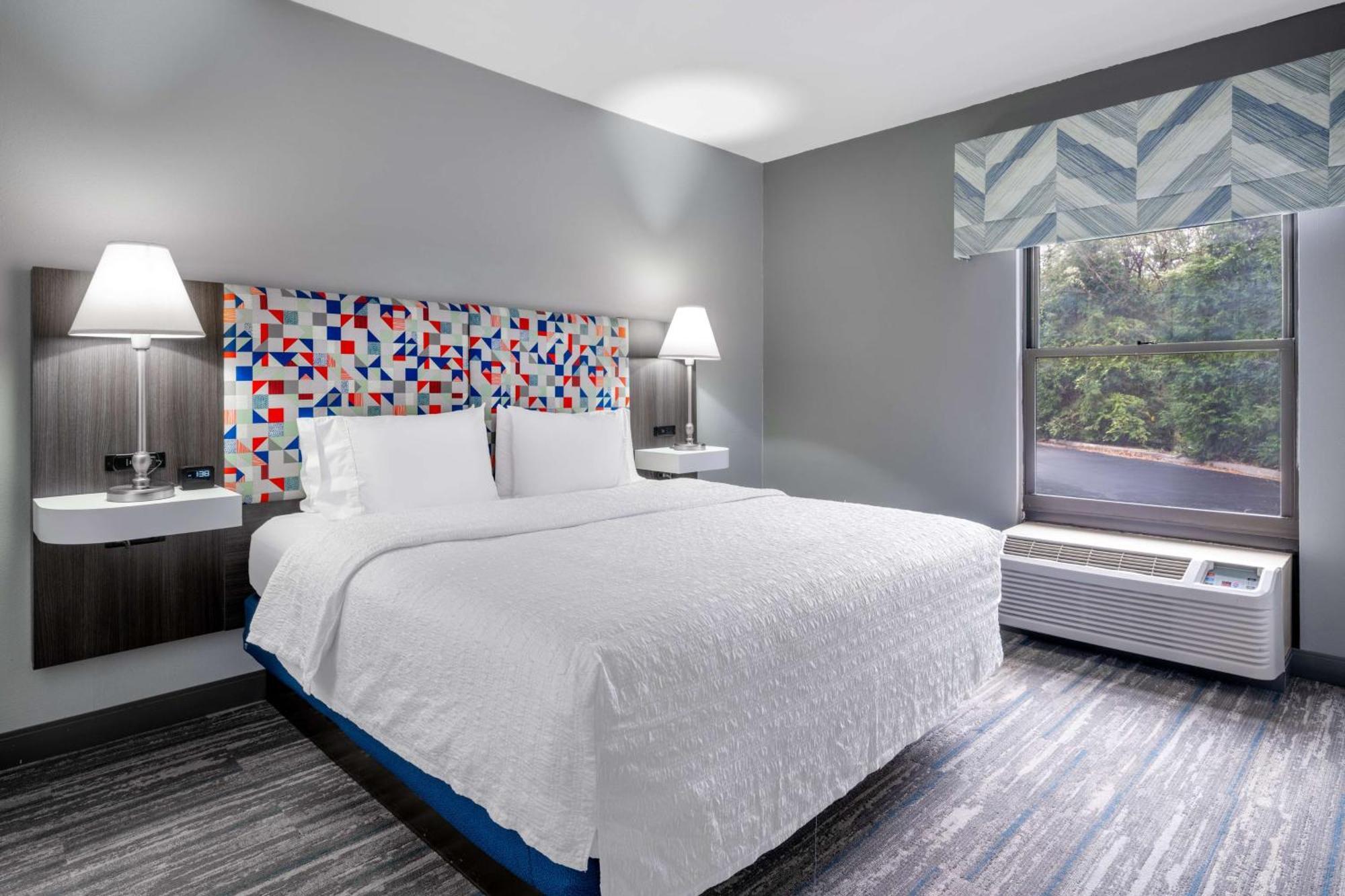 Hampton Inn Сэнфорд Экстерьер фото