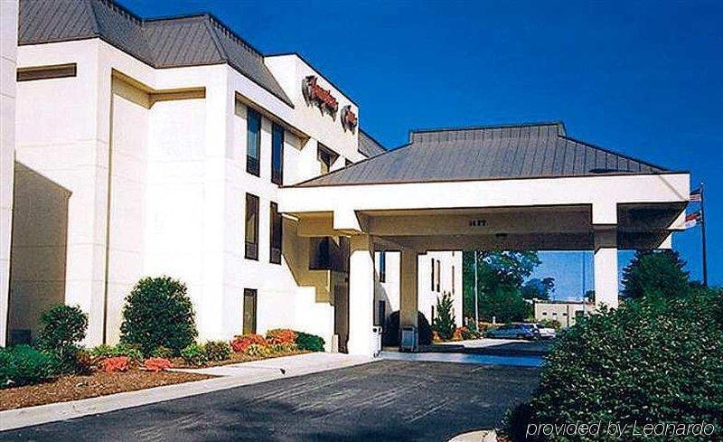Hampton Inn Сэнфорд Экстерьер фото